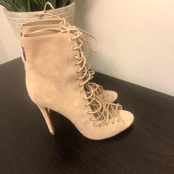 KENDALL + KYLIE Ginny Nude suede lace up peep toe - Picture 2 of 8
